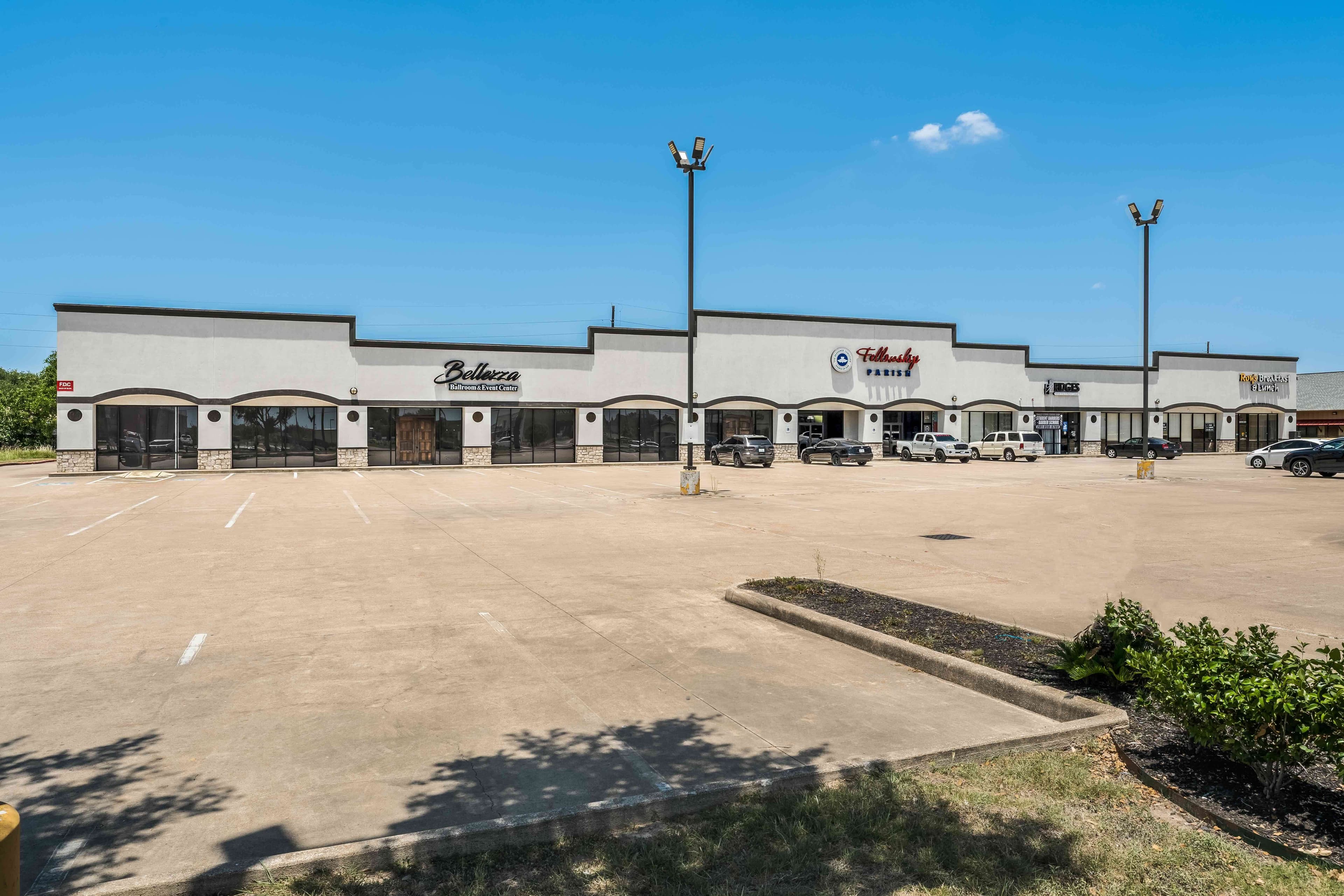 Cy Spring Plaza storefronts with Suite 130 outlined